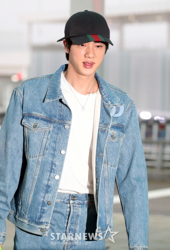 BTS 진 '반짝이는 미소'[★포토]
