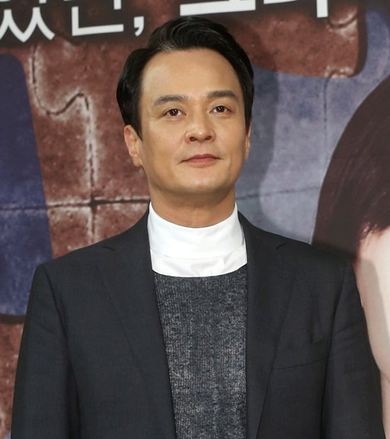  [미투]성추행 논란 조민기, 작신아 하차 논의중..오전중 결정- 스타뉴스  [미투]성추행 논란 조민기, 작신아 하차 논의중..오전중 결정... 