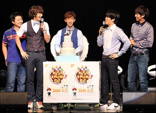 []2AM,   !