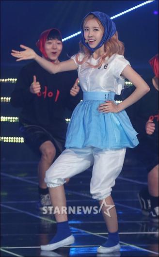 [] 'ΰ   Ű!'