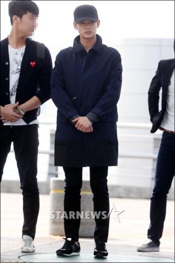 [★포토]김수현, 두손 모으고 침통한 모습