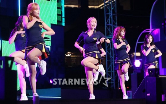 []AOA.,  !