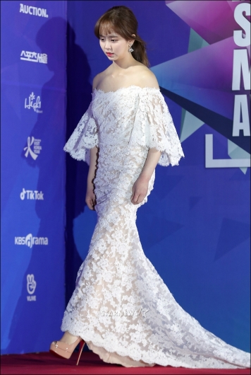 [★포토]김소현, '착시 일으키는 시스루 드레스'