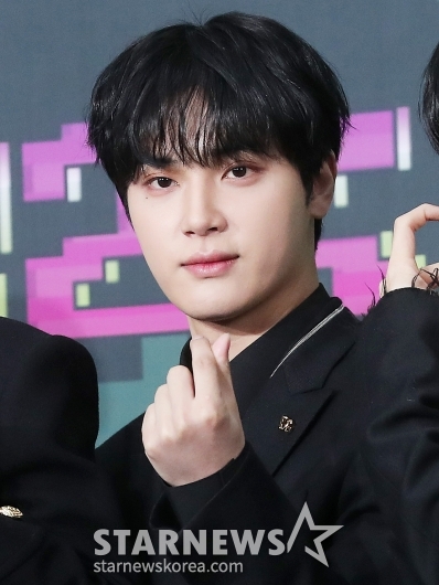 'AV배우와 성매매 의혹' 주학년 탈퇴..남은 더보이즈 멤버들, 팬들에 사과 "정말 미안"