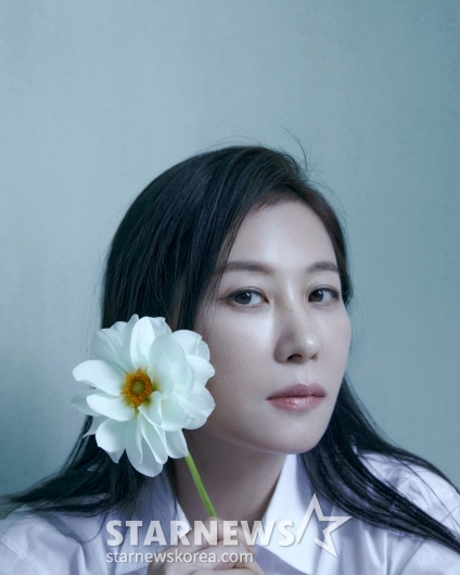 애순이 문소리, 새 둥지 찾았다..유본 컴퍼니 품으로