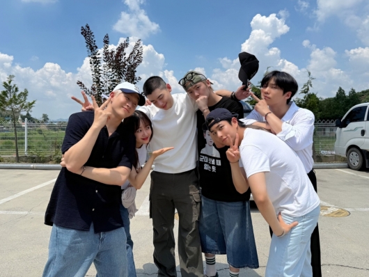 정차 없이 논산 훈련소로..차은우, 육군 현역 입대 완료 [종합]