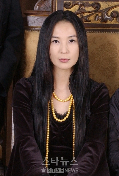 심혜진 박슬기 김수미 강두 현영의 기묘한 동거? - 스타뉴스 심혜진 박슬기 김수미 강두 현영의 기묘한 동거? - 스타뉴스