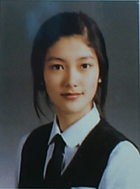 네티즌이 공개한 나혜미의 중학교 졸업사진