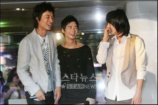 사진 왼쪽부터 오랜만에 한 무대에 오른 노민혁 오종혁 김상혁. 사진=임성균 기자 tjdrbs23@