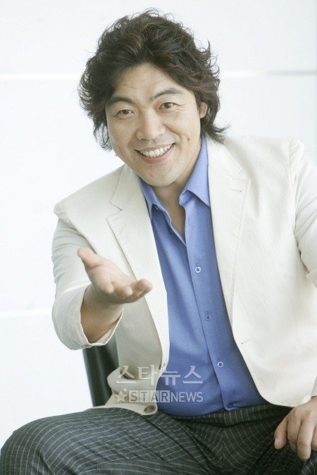 ↑'쩐의 전쟁'에서 악덕 사채업자 마동포 역으로 깊은 인상을 남겼던 이원종