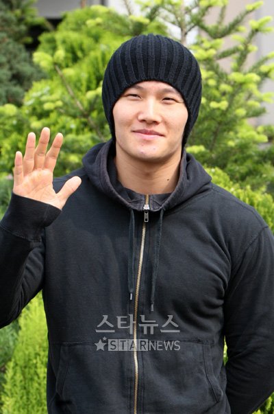 5월23일 소집해제 당시 모습을 드러낸 김종국 ⓒ이명근 기자 qwe123@