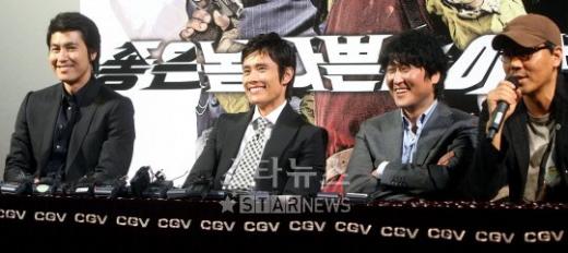영화 '놈놈놈'의 주인공 정우성, 이병헌, 송강호와 김지운 감독(왼쪽부터) ⓒ홍봉진기자 honggga@