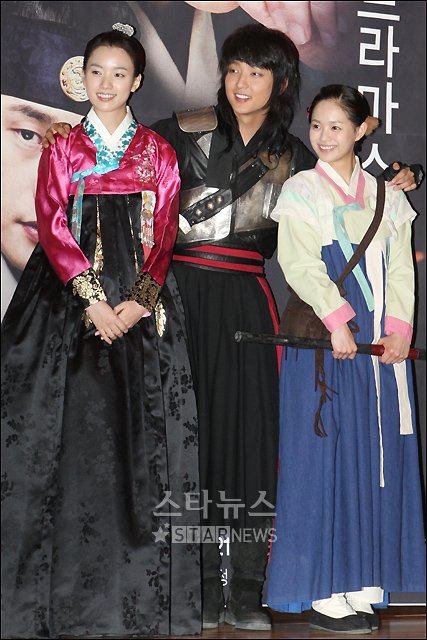 SBS '일지매'의 주연배우 한효주 이준기 이영아(왼쪽부터 시계방향) ⓒ홍봉진 기자 honggga@