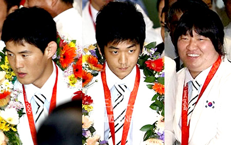 ↑최민호, 이용대, 장미란(사진 왼쪽부터) 등 2008베이징올림픽 메달리스트들의 예능 프로그램 출연 러시에 네티즌들의 반응이 엇갈리고 있다. ⓒ임성균 기자