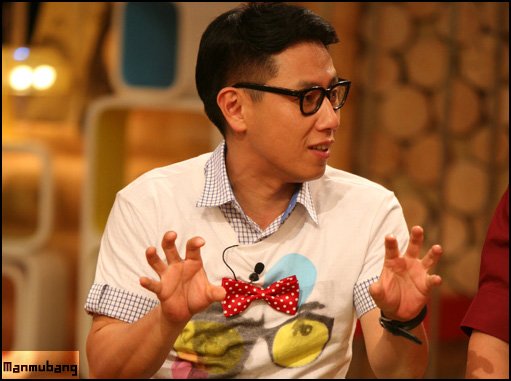 SBS '야심만만 예능선수촌'의 MC로 활약 중인 윤종신 ⓒSBS 제공