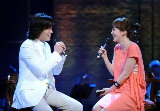 지난 3월 진행된 '김정은의 초콜릿' 첫 공개녹화에 함께한 이서진과 김정은 <사진제공=SBS>