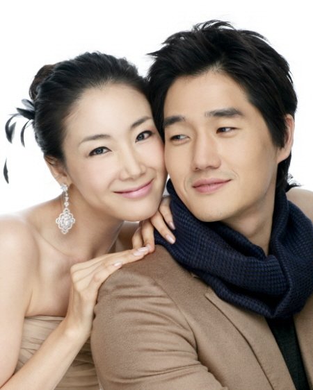 SBS '스타의 연인'의 최지우(왼쪽)과 유지태 <사진=올리브나인>