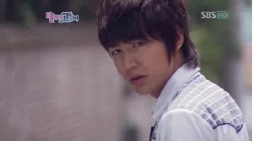 ↑ SBS 드라마 \'달려라 고등어\'에 출연할 당시의 이민호. SBS 방송 캡쳐 화면.