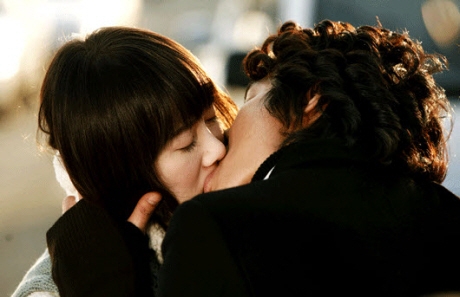 3일 방송될 KBS 2TV 월화드라마 '꽃보다 남자' 구혜선과 이민호의 키스장면 <사진제공=그룹에이트>