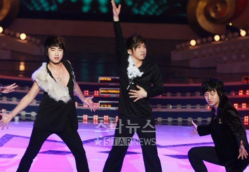 2008년 KBS 연예대상에서 퍼포먼스를 선보였던 '옹달샘 3인방'