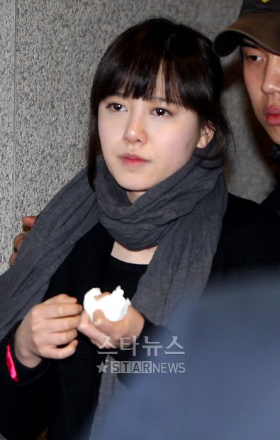 9일 새벽 고(故) 장자연의 발인식에 참석한 구혜선 ⓒ임성균 기자  tjdrsb23@