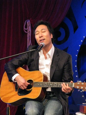 KBS 2TV '해피선데이'의 '불후의 명곡' 코너 마지막 게스트 이문세 <사진출처=KBS>