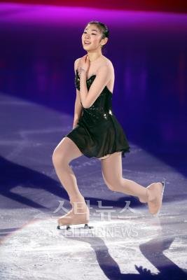 ↑ 김연아 