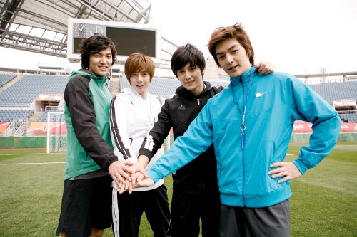 KBS 2TV '꽃보다 남자'의 F4 이민호, 김현중, 김범, 김준 <사진제공=그룹에이트>