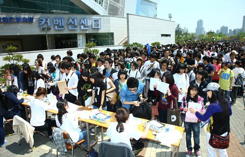 '슈퍼스타K' 인천 지역예선에 모인 인파 ⓒ사진=엠넷미디어