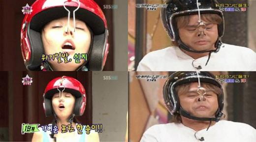 ↑SBS 스타킹 '코걸이 헬멧'(왼쪽)과 TBS The Dream Match 06의 '하나후크'<br /><br />
<br /><br />
