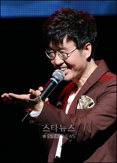 콘서트를 연 주철환 전 사장 ⓒ유동일 기자