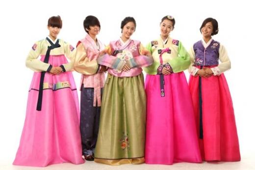 f(x)의 빅토리아, 앰버, 크리스탈, 설리, 루나(왼쪽부터) ⓒ사진=SM엔터테인먼트