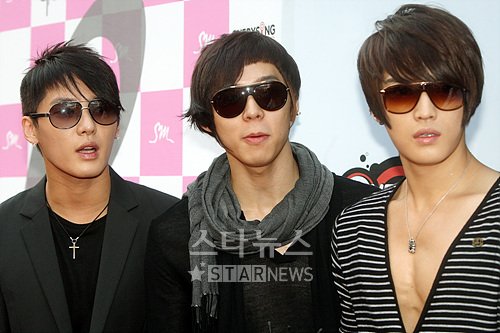 ↑지난 7월 31일 시아준수, 믹키유천, 영웅재중(왼쪽부터) 등 동방신기 세 멤버는 소속사 에스엠엔터테인먼트를 상대로 연예계약효력정지소송을 제기했다. ⓒ사진=홍봉진 기자 honggga@