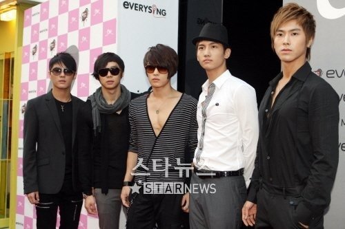 동방신기의 시아준수,믹키유천,영웅재중,최강창민,유노윤호 ⓒ사진=홍봉진 기자 honggga@