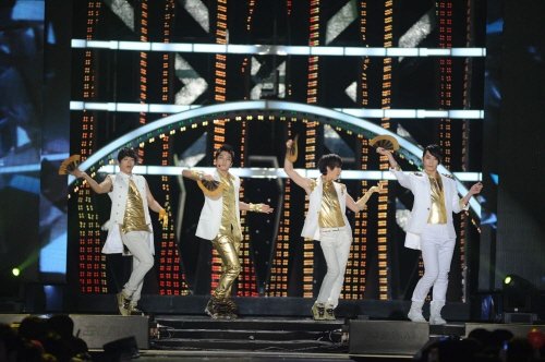 브아걸로 변신한 2AM <사진=SBS>