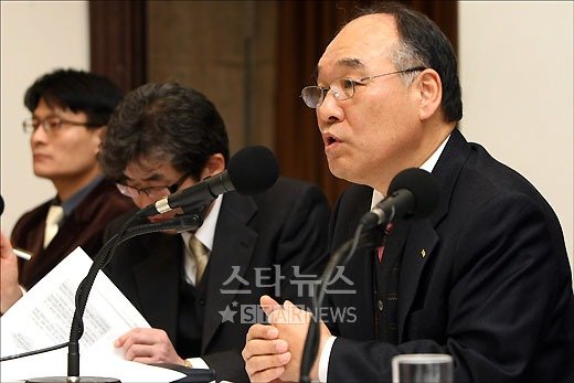EBS 곽덕훈 사장이 봄 개편 방향에 대해 설명하고 있다 ⓒ임성균 기자