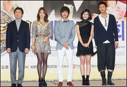 사진 왼쪽부터 이진서 연출, 배우 남궁민, 이시영, 이보영, 지현우 ⓒ유동일 기자<br /><br />
