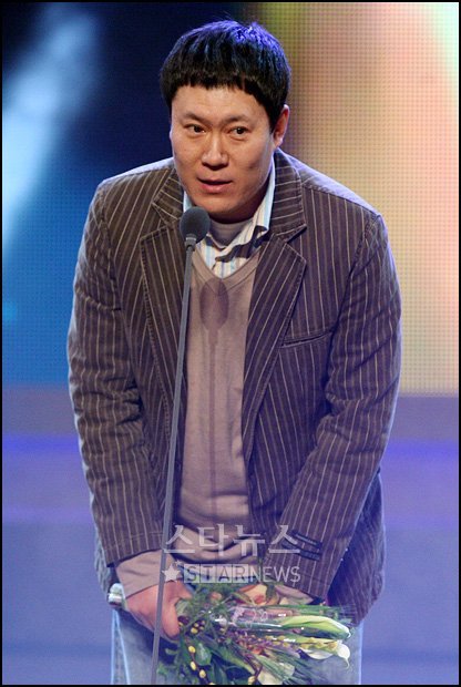 TV드라마 부문 대상 등 3관왕을 차지한 MBC '선덕여왕' 연출자 박홍균PD ⓒ이동훈 기자