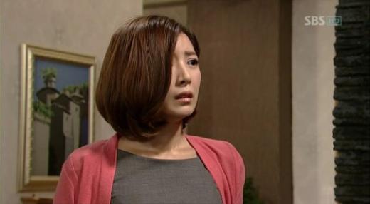 '아내가 돌아왔다' 99회에서 눈이 빨갛게 등장한 윤세아