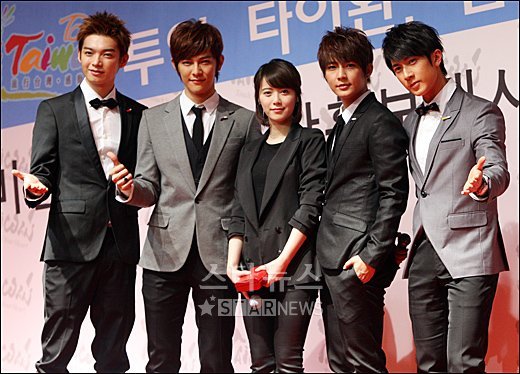 비륜해와 구혜선(맨 가운데) ⓒ사진=이동훈 기자