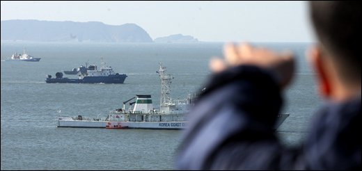 천안함 실종자 찾기가 진행되고 있는 백령도 해상 ⓒ백령도(경기)=이동훈 기자 