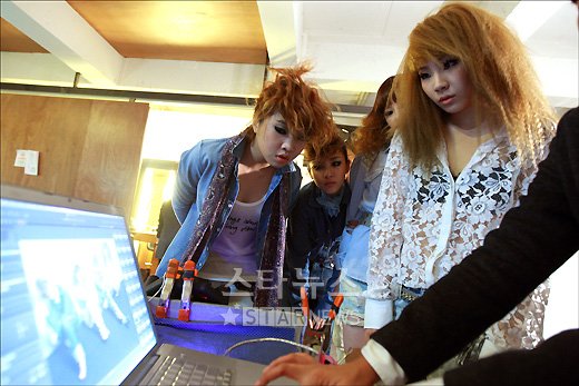 2NE1 화보 촬영 스케치(스타뉴스&스타일M&아레나5월호)ⓒ임성균기자