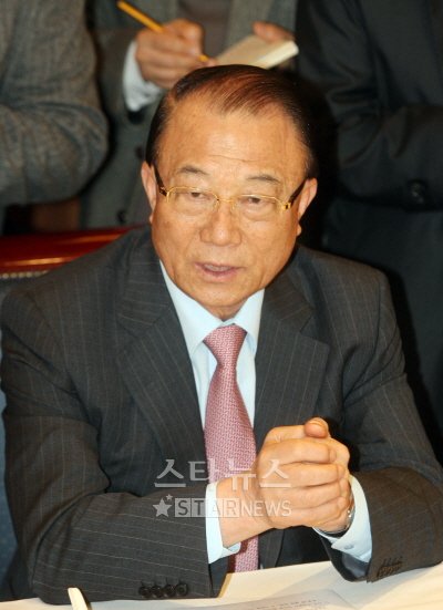 최시중 방송통신위원회 위원장 ⓒ사진=이동훈 기자