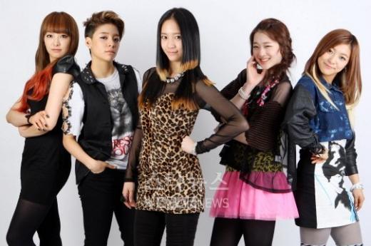 f(x)의 빅토리아, 엠버, 크리스탈, 설리, 루나(왼쪽부터) ⓒ사진=이동훈 기자