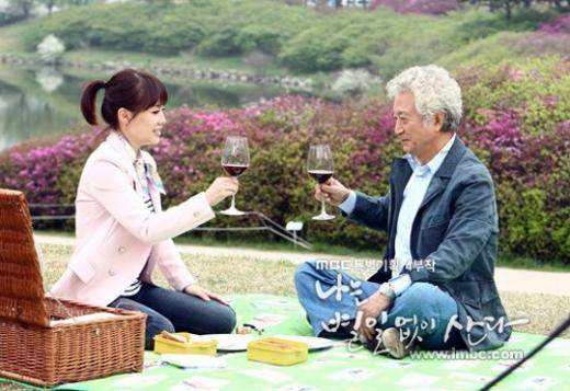↑하희라와 신성일 ⓒMBC '나는 별일 없이 산다' 홈페이지