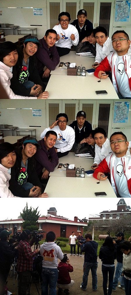 ↑이켠이 자신의 미니홈피에 입대한 김지석을 배웅했던 날의 사진을 게재했다.ⓒ이켠 미니홈피
