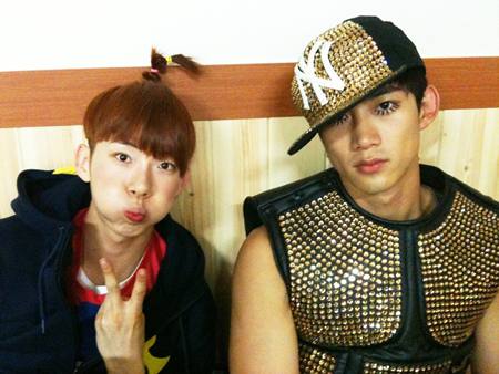 조권,택연 <사진출처=조권의 미투데이>