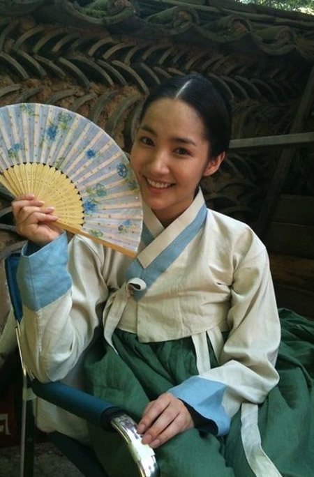 ↑한 네티즌이 인터넷 커뮤니티사이트에 공개한 박민영의 사진