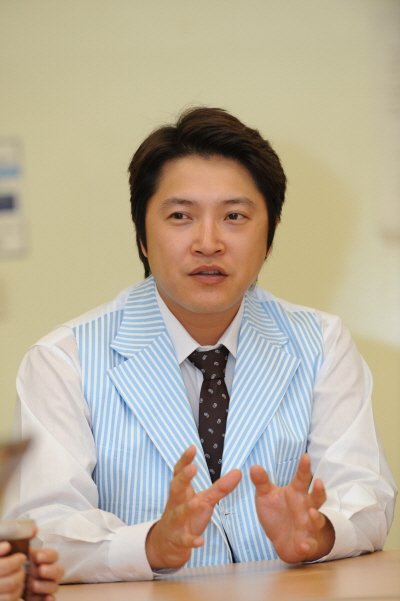 안재모가 24일 오후 '자유인 이회영' 기자간담회에서 담변하고 있다 <사진=KBS 제공>
