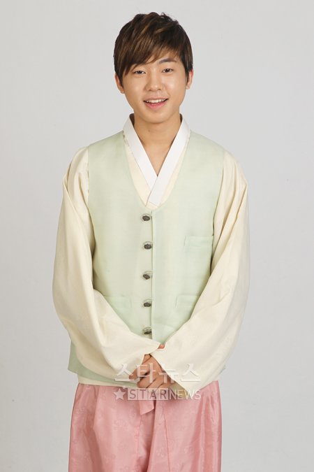 틴탑 창조ⓒ임성균 기자 tjdrbs23@(한복협찬=디자이너 박술녀)